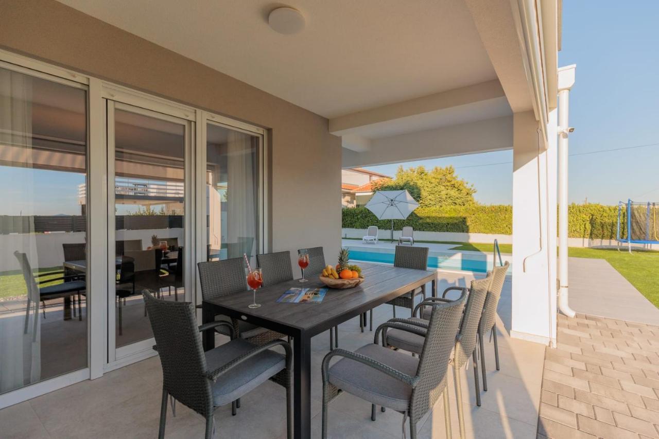 Villa Mara Vrsi Luaran gambar