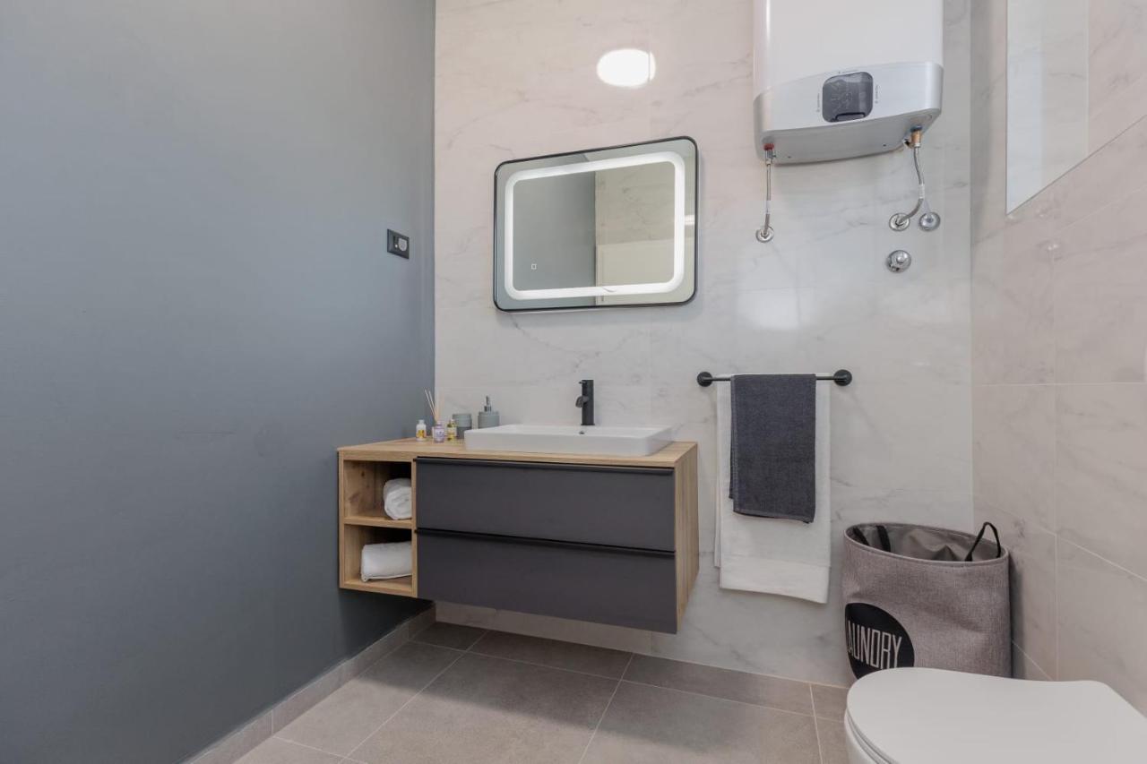 Villa Mara Vrsi Luaran gambar