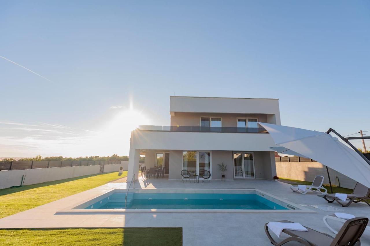 Villa Mara Vrsi Luaran gambar